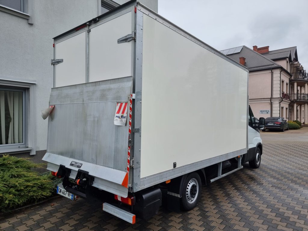 Daily 35S16 kontener