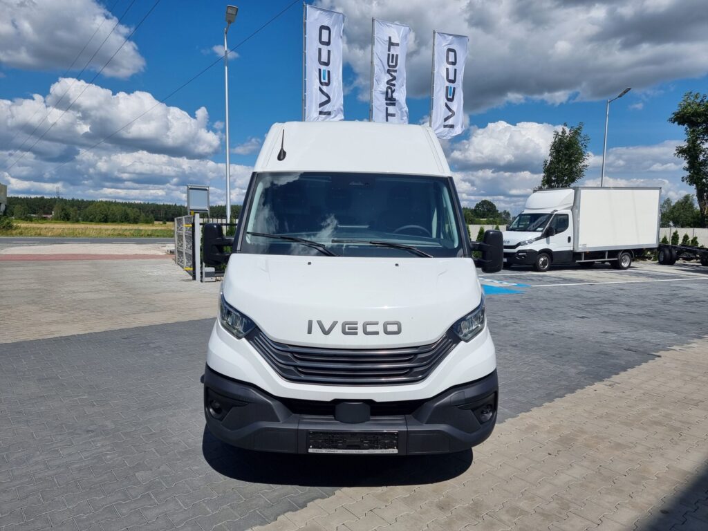 iveco daily 35S18 furgon