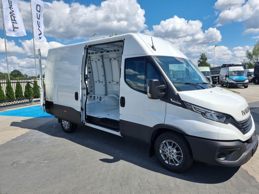 iveco daily 35S18 furgon