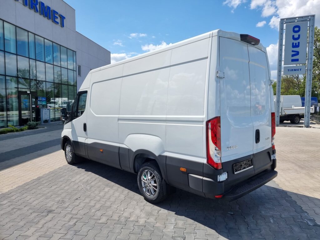 iveco daily 35S18 furgon