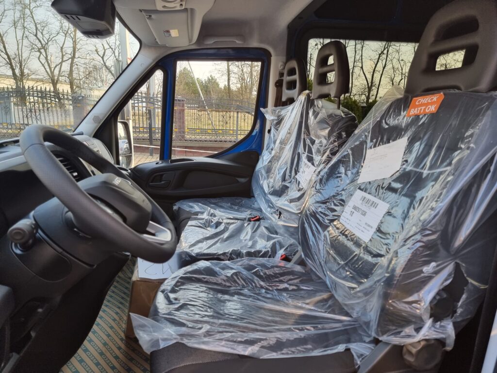 Daily 35S18 Furgon brygadówka