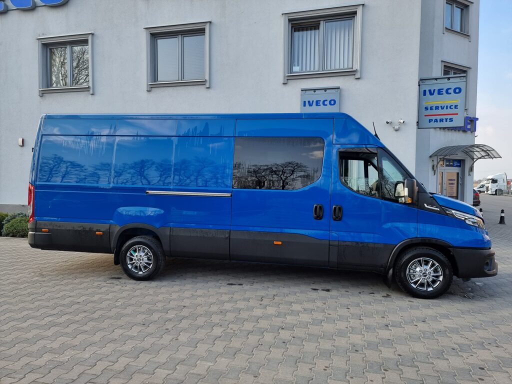 Daily 35S18 Furgon brygadówka